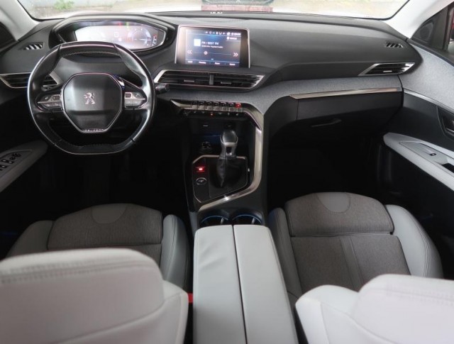 Peugeot 3008  2.0 BlueHDi Allure