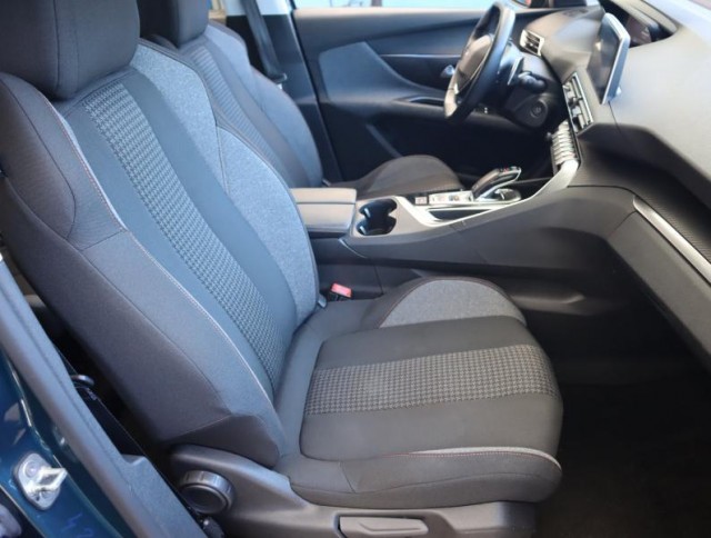 Peugeot 5008  1.5 BlueHDi 