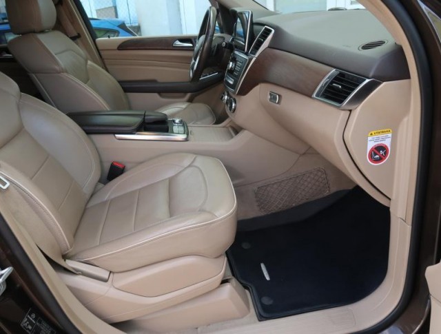 Mercedes-Benz ML  ML 350 BlueTEC 