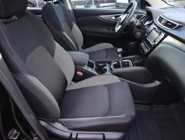Nissan Qashqai  1.2 DIG-T 