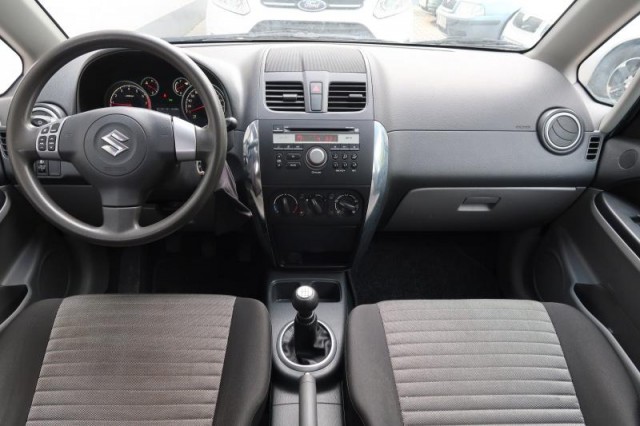 Suzuki SX4  1.6 VVT GL