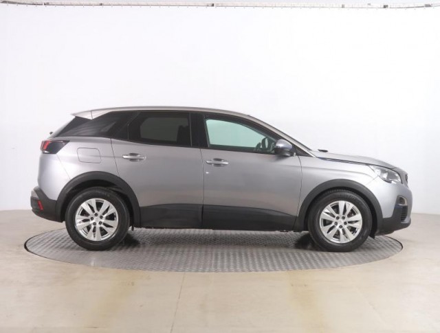 Peugeot 3008  1.6 BlueHDi 