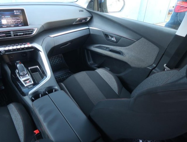 Peugeot 3008  1.6 BlueHDi 