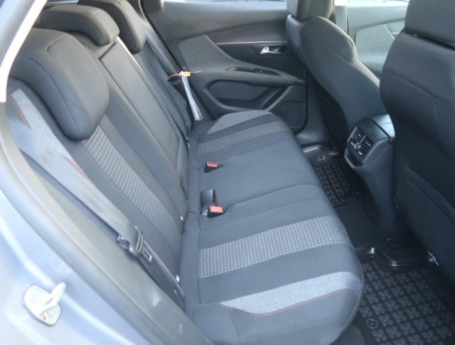 Peugeot 3008  1.6 BlueHDi 
