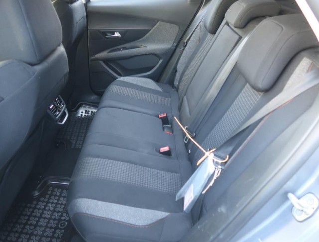 Peugeot 3008  1.6 BlueHDi 