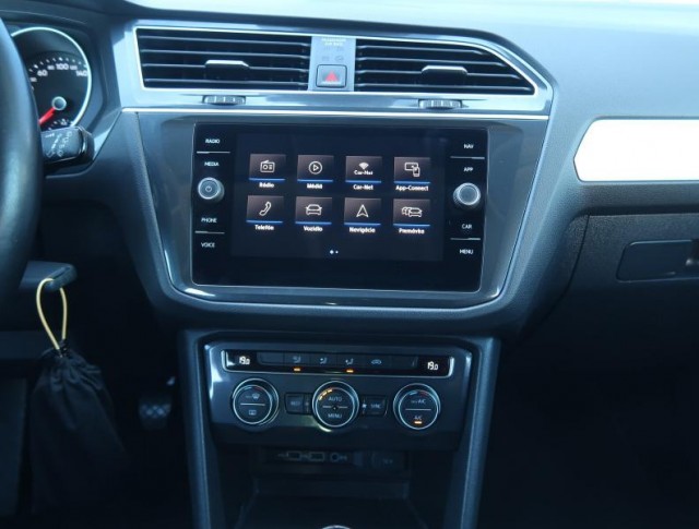 Volkswagen Tiguan  1.5 TSI Trendline