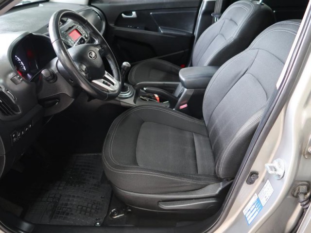 Kia Sportage  2.0 CVVT Comfort