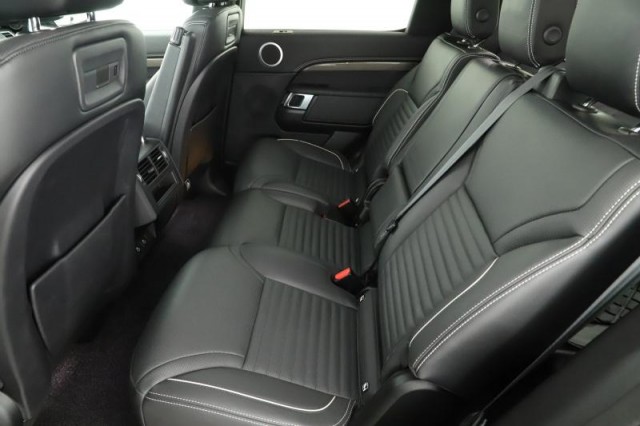 Land Rover Discovery  D300 