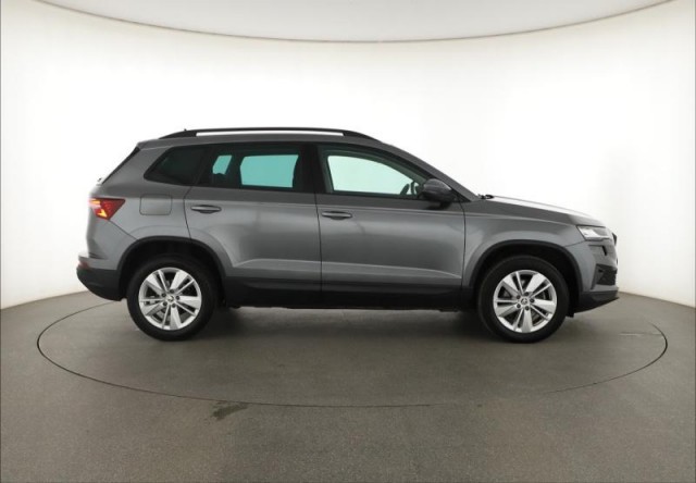 Škoda Karoq  1.5 TSI Fresh
