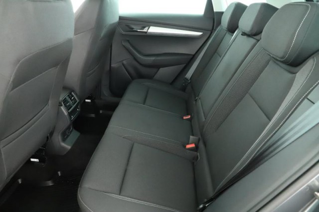 Škoda Karoq  1.5 TSI Fresh