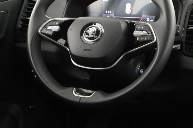 Škoda Karoq  1.5 TSI Fresh