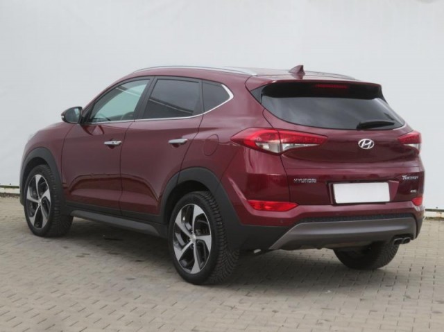Hyundai Tucson  2.0 CRDi 