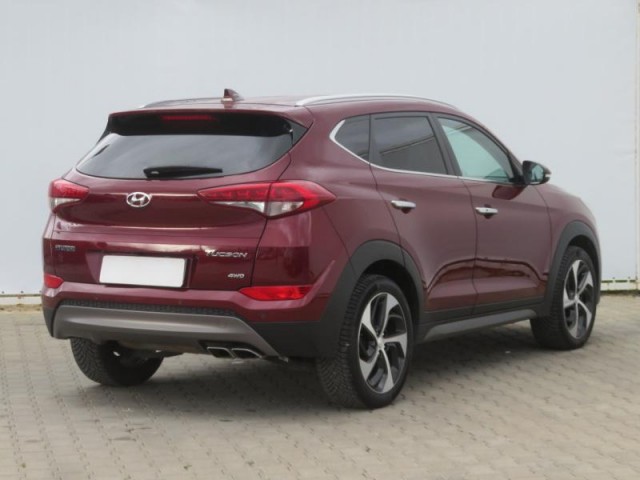 Hyundai Tucson  2.0 CRDi 