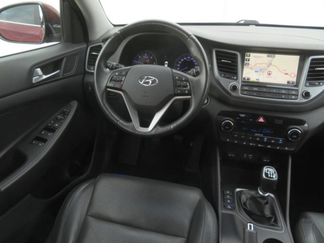 Hyundai Tucson  2.0 CRDi 