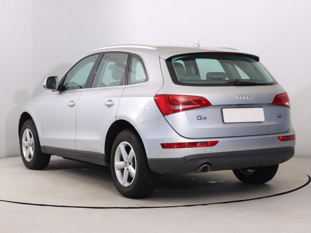 Audi Q5  2.0 TDI 