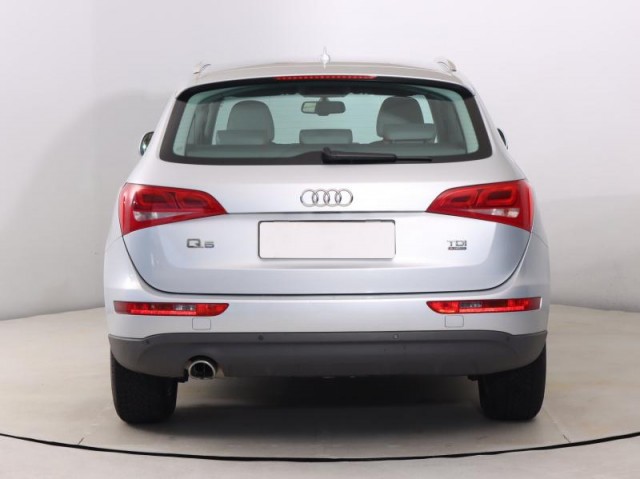 Audi Q5  2.0 TDI 