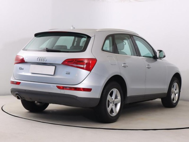 Audi Q5  2.0 TDI 