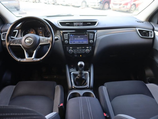 Nissan Qashqai  1.6 DIG-T N-Connecta