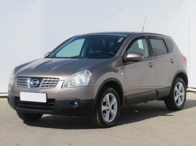 Nissan Qashqai  1.6 