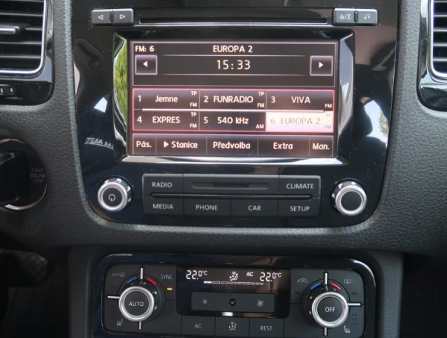 Volkswagen Touareg  3.0 TDI 