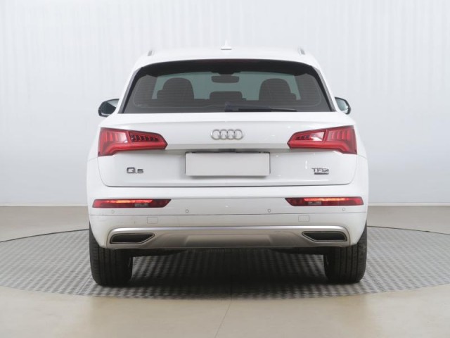Audi Q5  2.0 TFSI 
