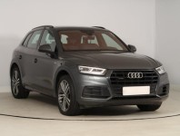 Audi Q5  3.0 TDI S line