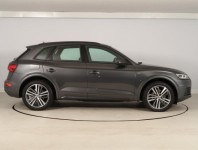 Audi Q5  3.0 TDI S line