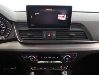Audi Q5  3.0 TDI S line