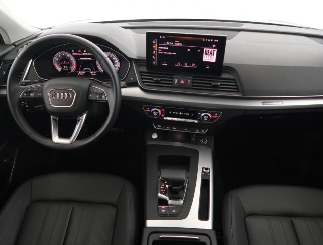 Audi Q5  45 TFSI S line