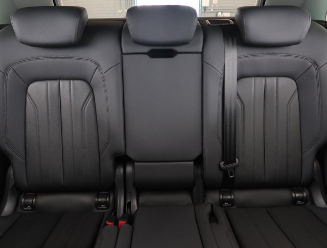 Audi Q5  45 TFSI S line