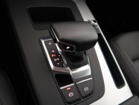 Audi Q5  45 TFSI S line
