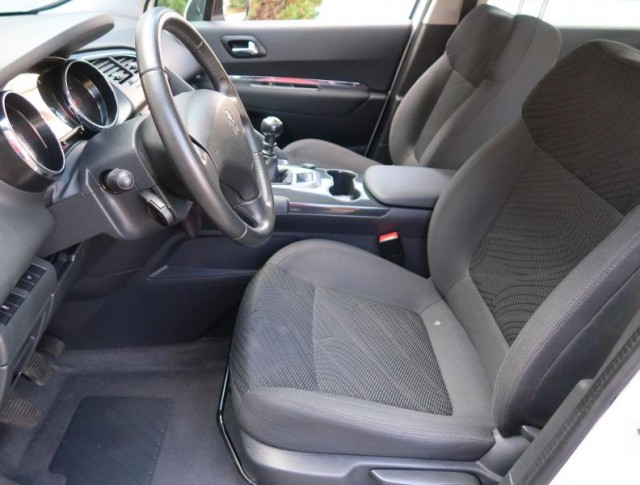 Peugeot 3008  1.2 PureTech 