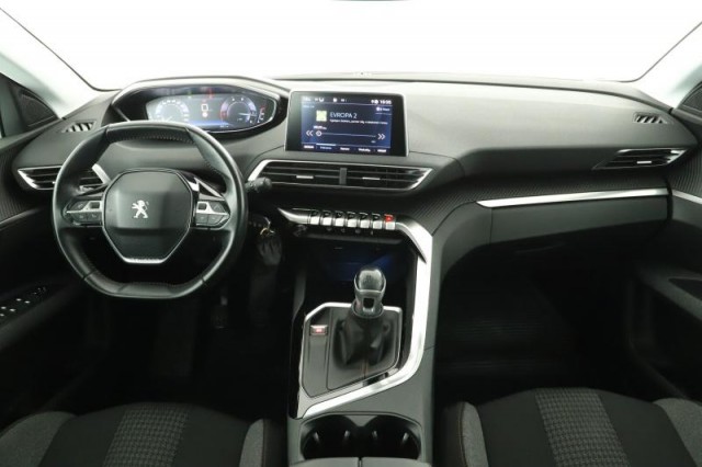 Peugeot 5008  1.5 BlueHDi 