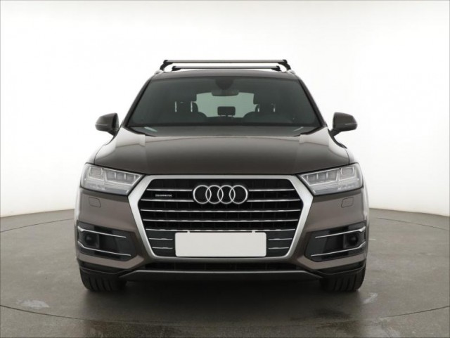 Audi Q7  3.0 TDI 