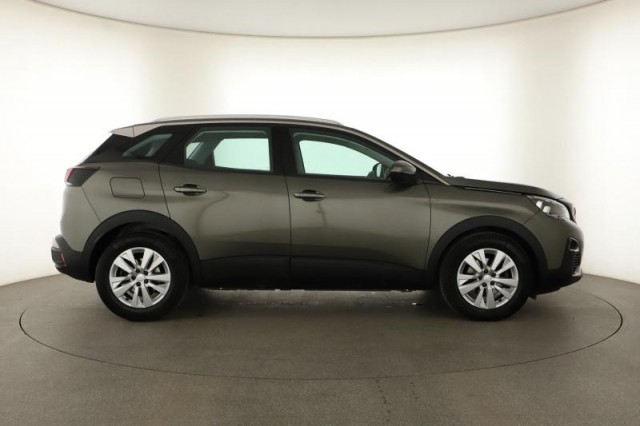 Peugeot 3008  1.2 PureTech 