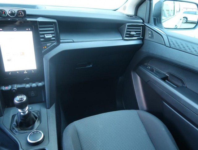 Volkswagen Amarok  2.0 TDI 