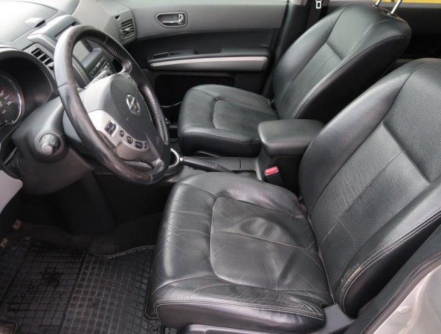 Nissan X-Trail  2.0 dCi 