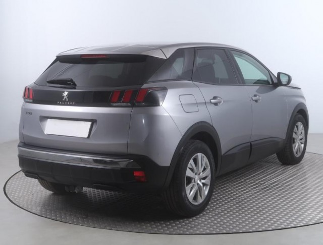 Peugeot 3008  1.5 BlueHDi 