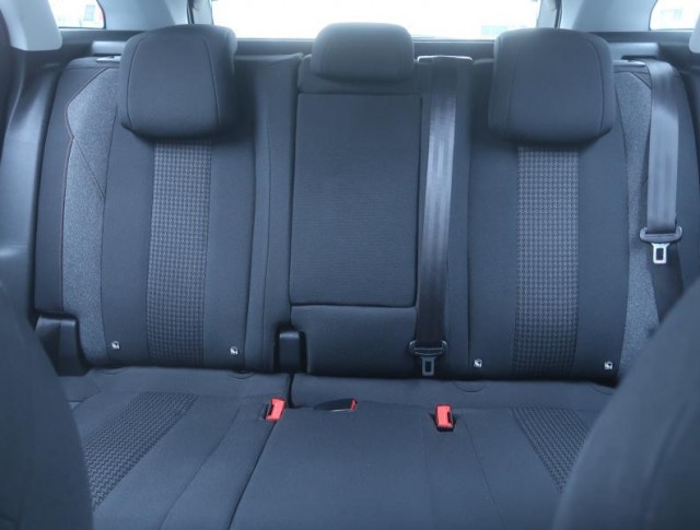 Peugeot 3008  1.5 BlueHDi 