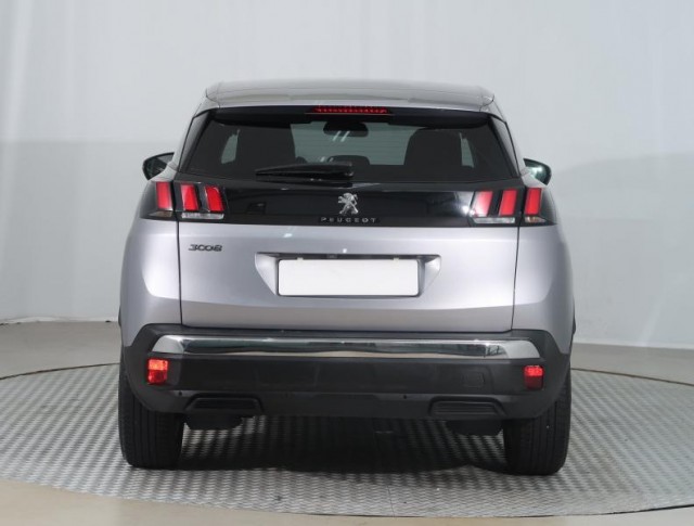 Peugeot 3008  1.5 BlueHDi Allure