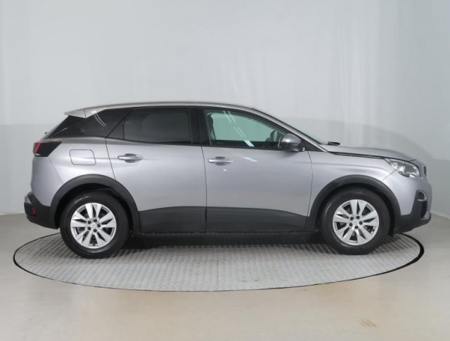 Peugeot 3008  1.5 BlueHDi Allure