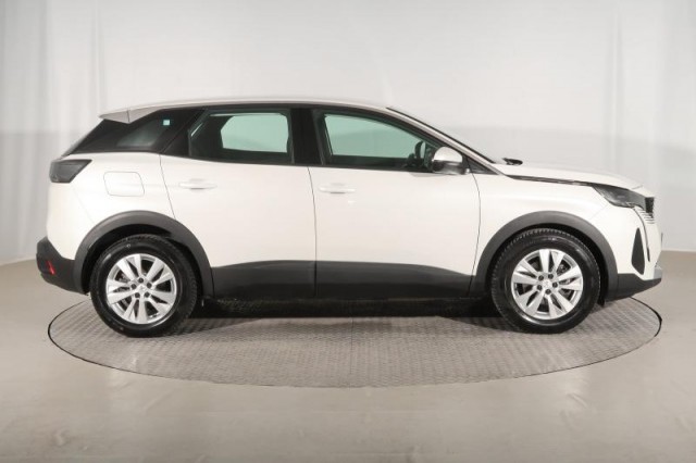 Peugeot 3008  1.5 BlueHDi Allure