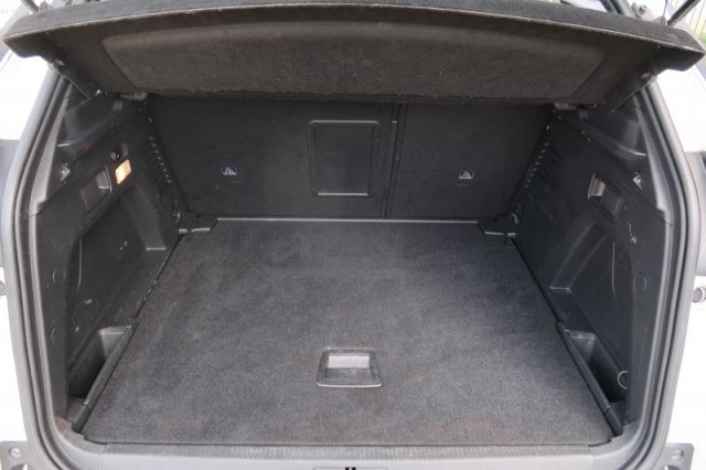 Peugeot 3008  1.5 BlueHDi Allure