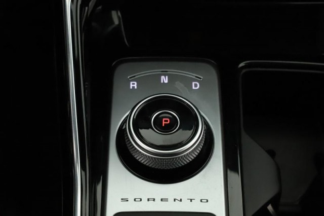 Kia Sorento  2.2 CRDi 