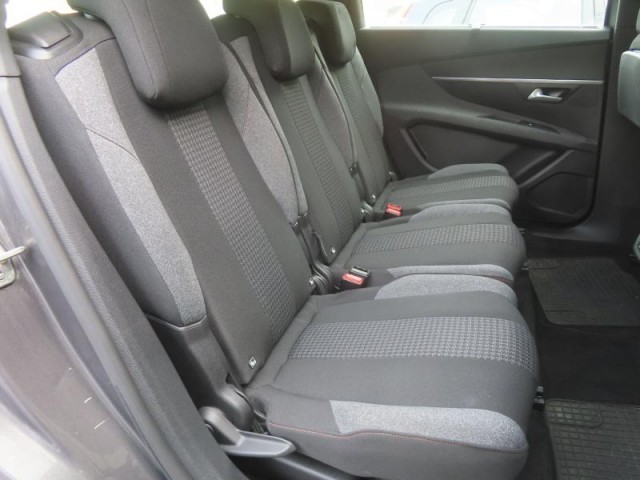 Peugeot 5008  PureTech 130 