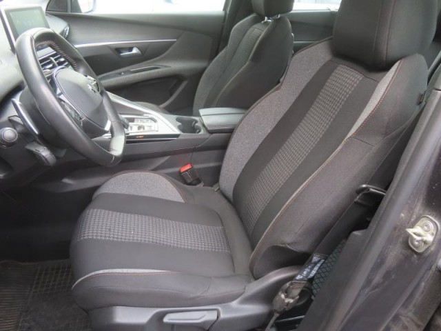 Peugeot 5008  PureTech 130 