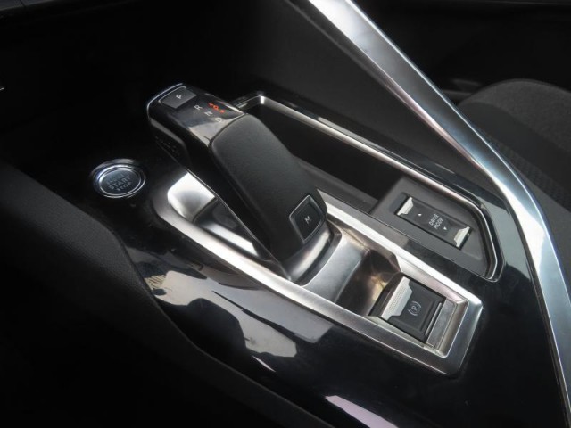 Peugeot 5008  PureTech 130 