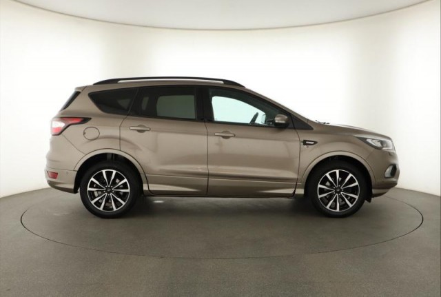 Ford Kuga  1.5 EcoBoost ST-Line