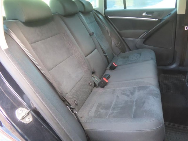 Volkswagen Tiguan  2.0 TDI 