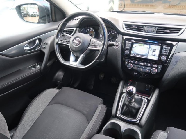 Nissan Qashqai  1.2 DIG-T Tekna